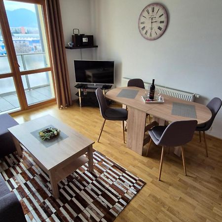 2 Room Apartment With Terrace 455, Apartmany Liptov Lipótszentmiklós Kültér fotó