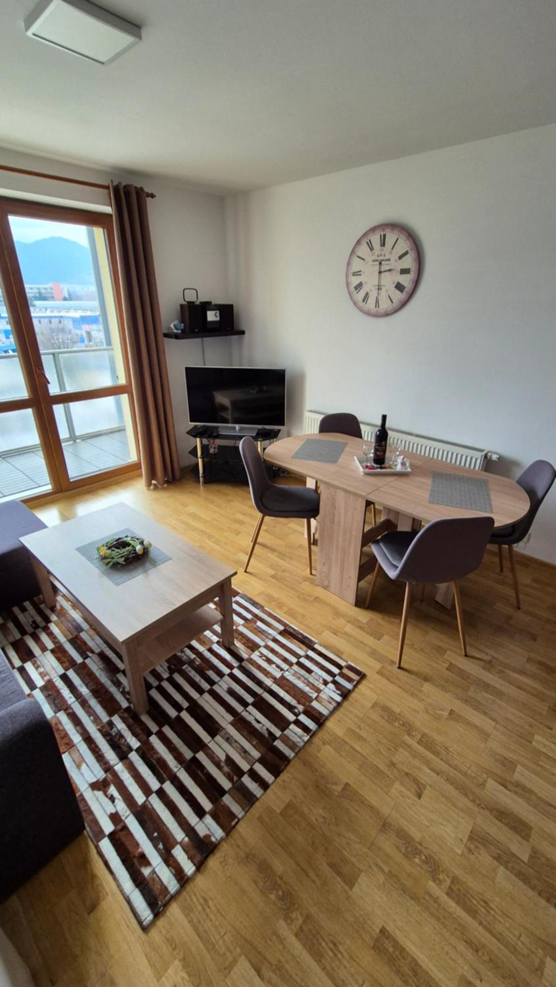 2 Room Apartment With Terrace 455, Apartmany Liptov Lipótszentmiklós Kültér fotó